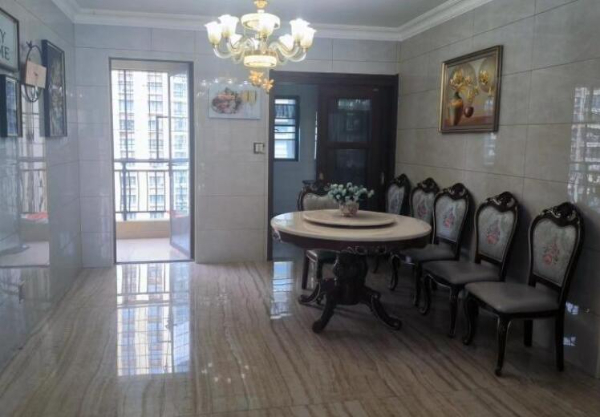 碧桂园精装修五房两厅三卫出租 碧桂园精装修五房两厅三卫出租