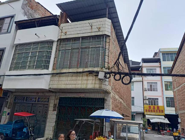 港阳路天地楼,前后大路 港阳路天地楼,前后大路