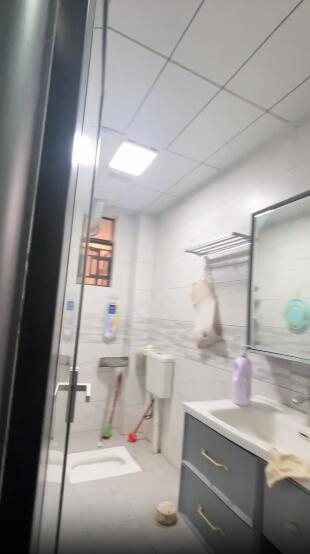 锦绣澜湾4室 2厅 2卫52万元 锦绣澜湾4室 2厅 2卫52万元