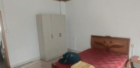 江滨一路前排出租3房2厅套间,租金低,拎包入住 江滨一路前排出租3房2厅套间,租金低,拎包入住