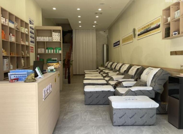 旺铺转让百色市右江区金街彭世修脚营业中专业修脚店 旺铺转让百色市右江区金街彭世修脚营业中专业修脚店