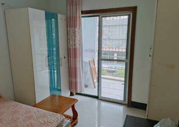 阳光一期3室 2厅 2卫12000元/年 阳光一期3室 2厅 2卫12000元/年