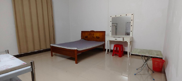 单间配套出租,300元押一付一,地址位于闽盛家居与新环球附近 单间配套出租,300元押一付一,地址位于闽盛家居与新环球附近