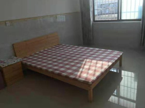 农校大门正对面有一房一厅岀租 农校大门正对面有一房一厅岀租