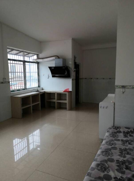 恒宁城市广场斜对面有一房一厅及单间配套出租 恒宁城市广场斜对面有一房一厅及单间配套出租