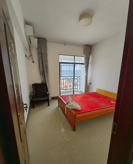 天盛二期3室 2厅 2卫38万元 天盛二期3室 2厅 2卫38万元