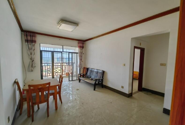 天盛二期3室 2厅 2卫38万元 天盛二期3室 2厅 2卫38万元