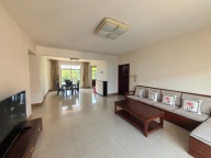 矿机小区三房两厅两卫133平米招租 矿机小区三房两厅两卫133平米招租