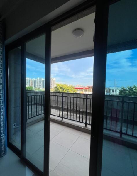 碧桂园带露台3室 2厅 2卫48.8万元 碧桂园带露台3室 2厅 2卫48.8万元