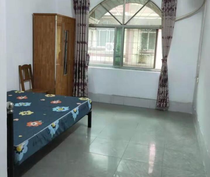 百色市中心东风菜市住宅小区,有单间、一房一厅配套出租 百色市中心东风菜市住宅小区,有单间、一房一厅配套出租