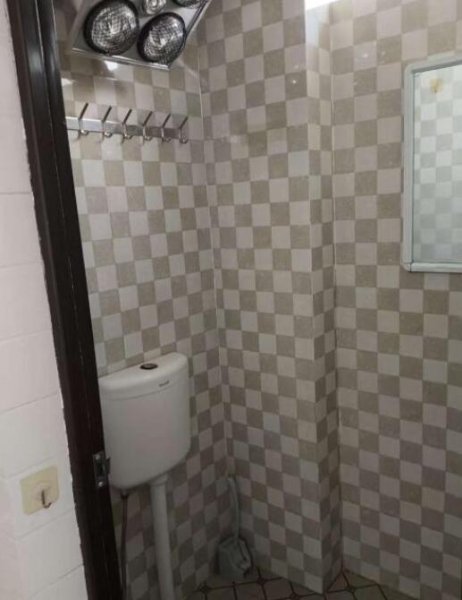 封闭式小区内2楼拎包入住的温馨一房一厅出租 封闭式小区内2楼拎包入住的温馨一房一厅出租